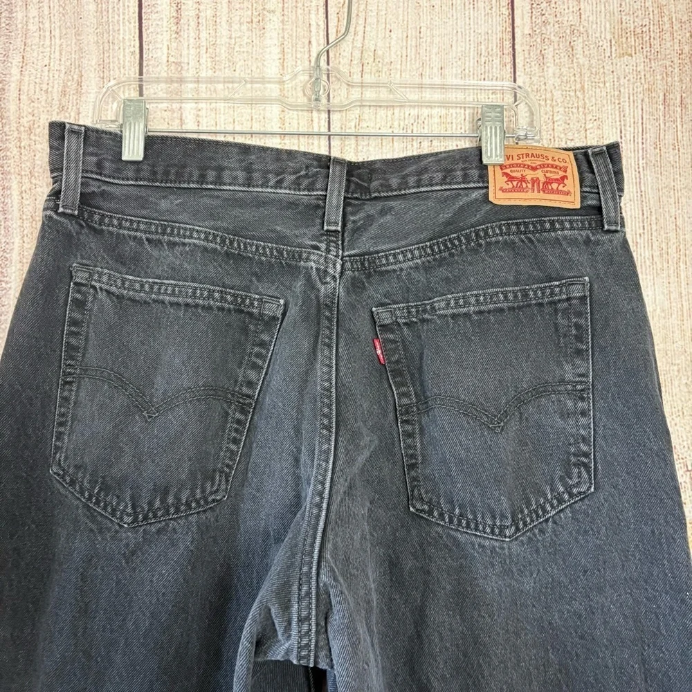 Levi's Straight Leg Jeans in Washed Black